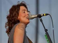 She alongside Tim and Phil Hanseroth got the tattoos of the Auryn amulet.